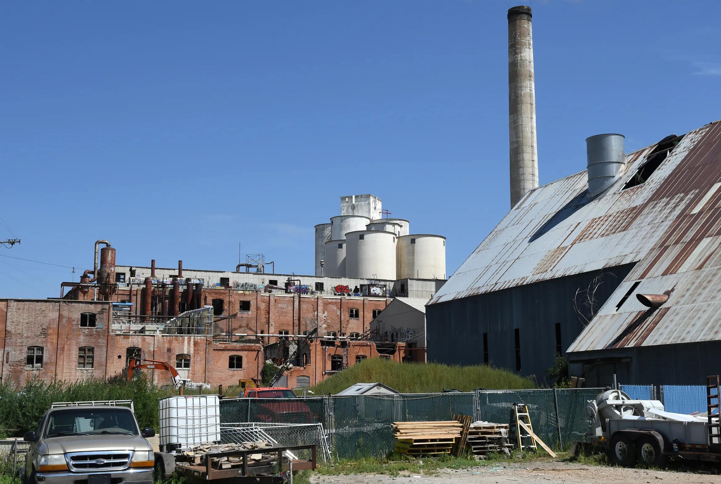 Exterior of the Sugar Mill building in Longmont